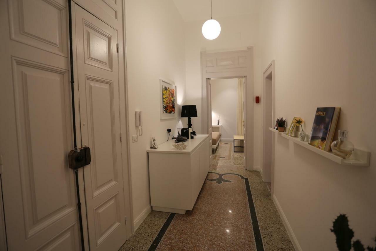 Re Ruggero Rooms Reggio di Calabria Bagian luar foto