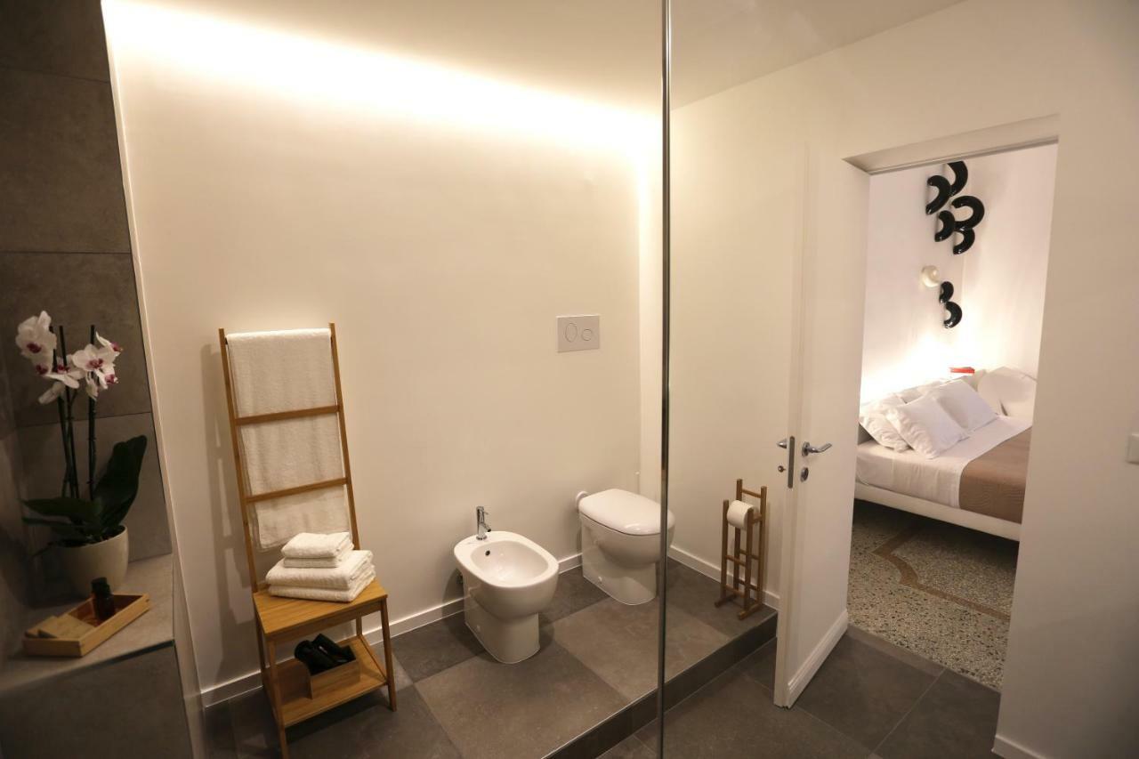 Re Ruggero Rooms Reggio di Calabria Bagian luar foto