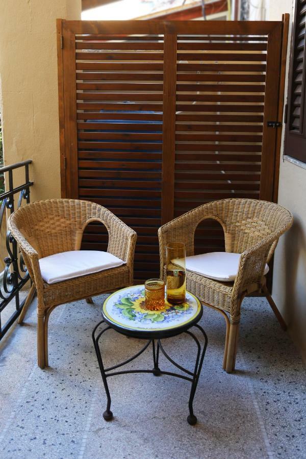 Re Ruggero Rooms Reggio di Calabria Bagian luar foto